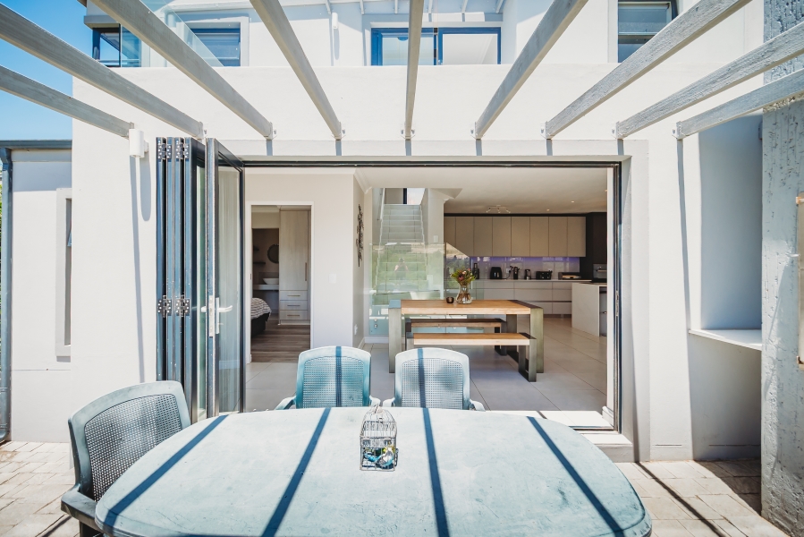 4 Bedroom Property for Sale in Welgelegen Western Cape